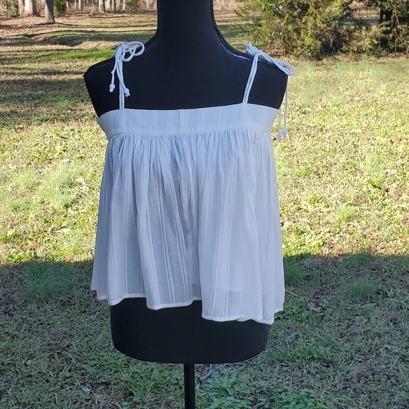 White Flowy Spaghetti Strap Crop Top New Small - Picture 2 of 7